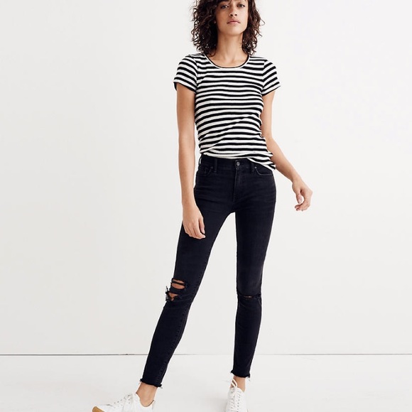 Madewell 9” Mid Rise Skinny Jeans - Picture 2 of 9